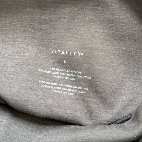 Vitality Shorts - Picture 3 of 6
